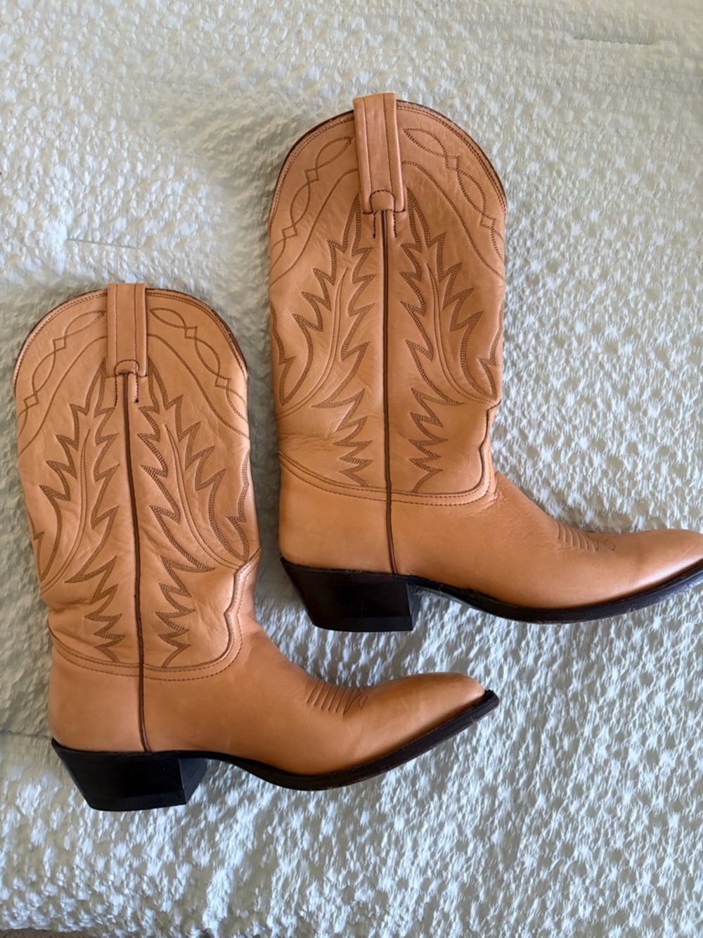 Classic Nocona Tan Western Leather Cowboy Boots, size 8